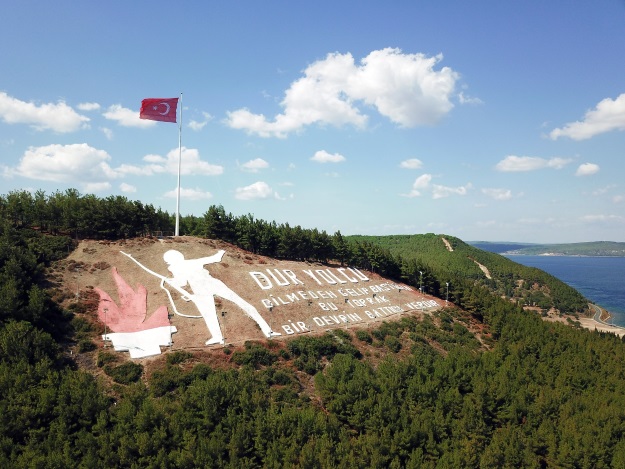 Filli Boya Çanakkale Ruhuna Sahip Çıkıyor..