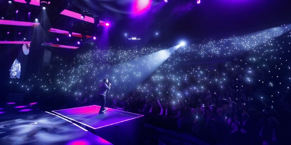 Tarkan'dan konserinde İmamoğlu ve Soyere övgü