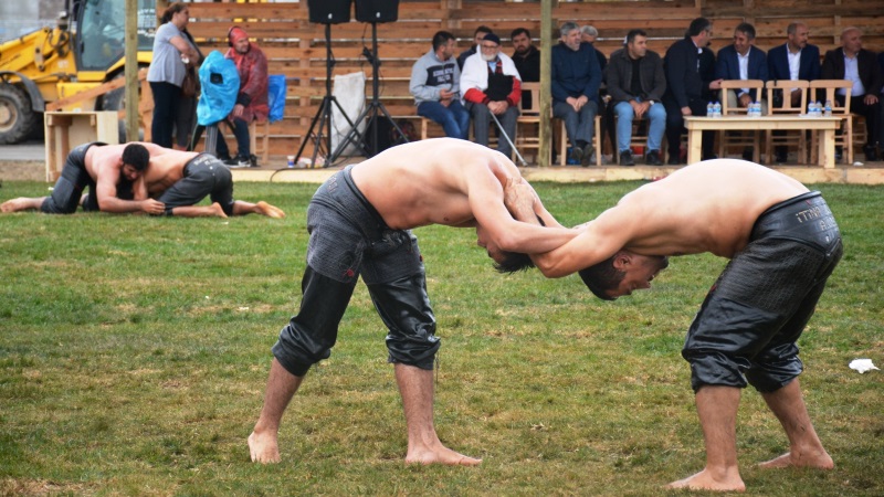 Bakan Kasapoğlu'ndan Etnospor Kültür Festivaline ziyaret