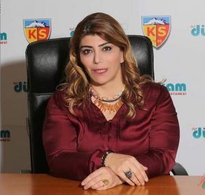 Sahalara Kadın Eli Değdi ''Berna Gözbaşı'ndan hakemlere çiçek''