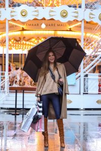Ebru Şallı Yılbaşı Alışverişini EMAAR'da Yaptı